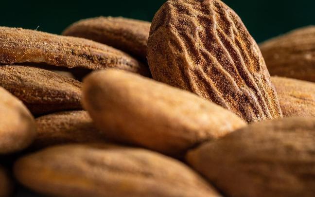 Foto de recurso de almendras.