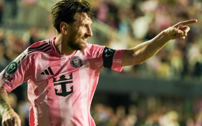 Leo Messi celebra un gol con la camiseta del Inter Miami.