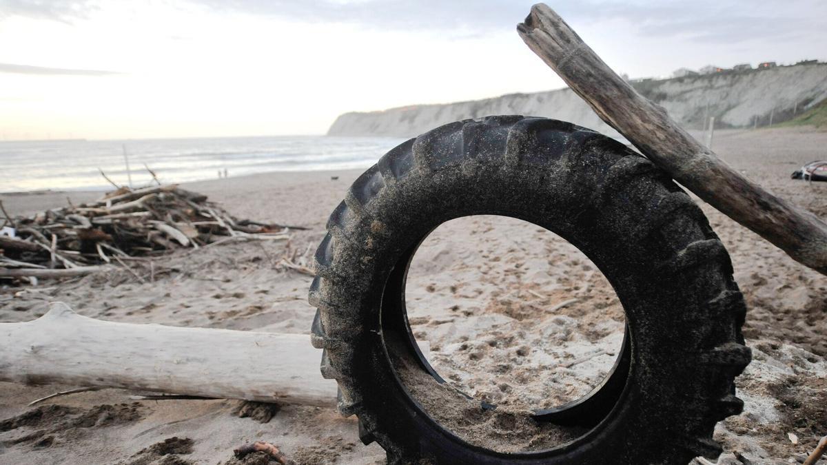 Los grandes objetos son mucho más llamativos.