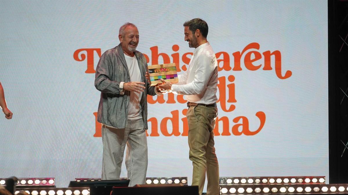 Karlos Arguiñano durante la gala de clausura de la XVI edición del FesTVal en el Palacio de Congresos de Europa