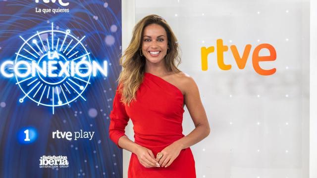 Lara Álvarez, presentadora del nuevo concurso ‘La Conexión’. / RTVE Lara Álvarez, presentadora del nuevo concurso ‘La Conexión’.