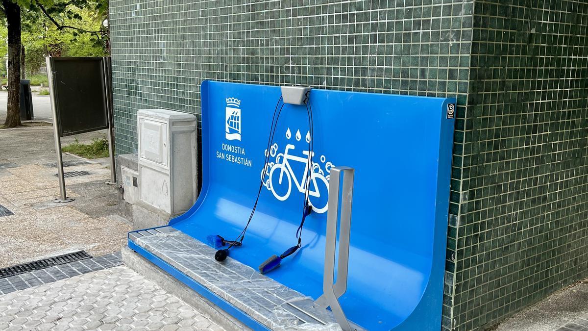 Nuevo punto de limpieza de bicicletas en el parque de Harria de Altza