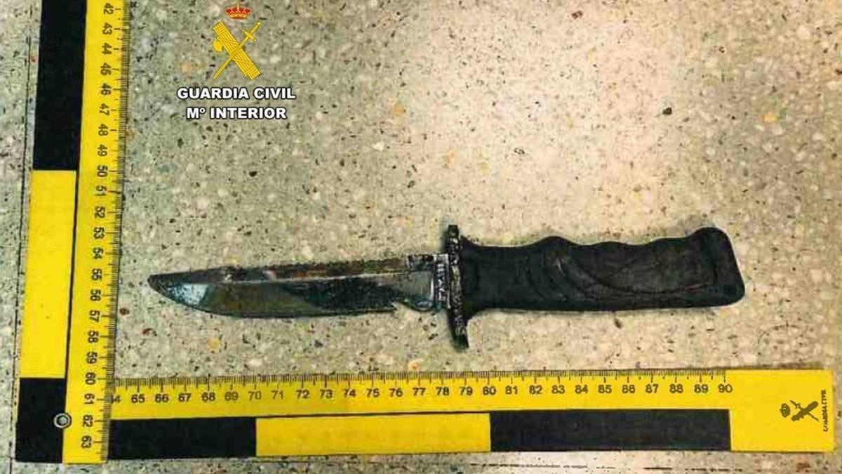 El arma blanca supuestamente empleada en los hechos.