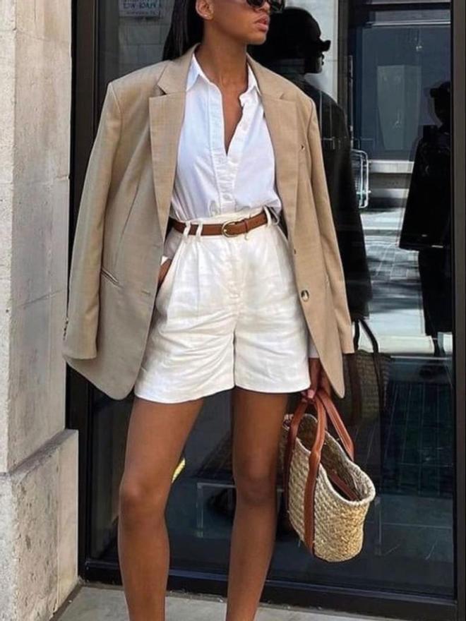 Las bermudas son la mejor alternativa a los eternos 'shorts'.