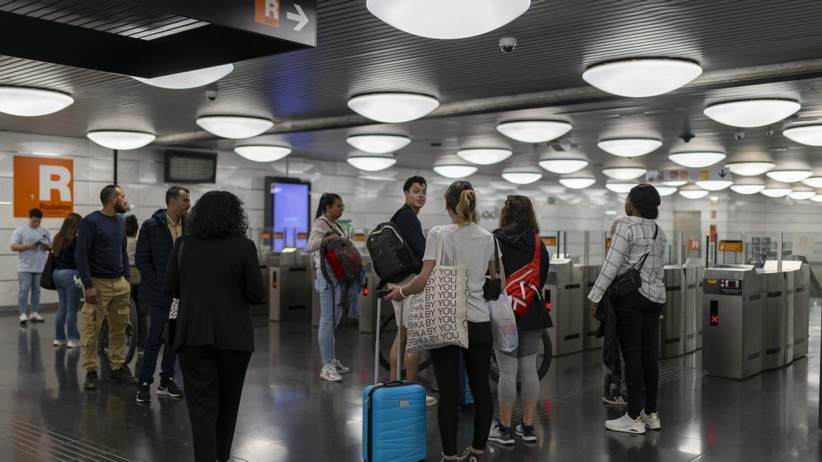 El caos en el servicio de Rodalies marcó la jornada electoral.