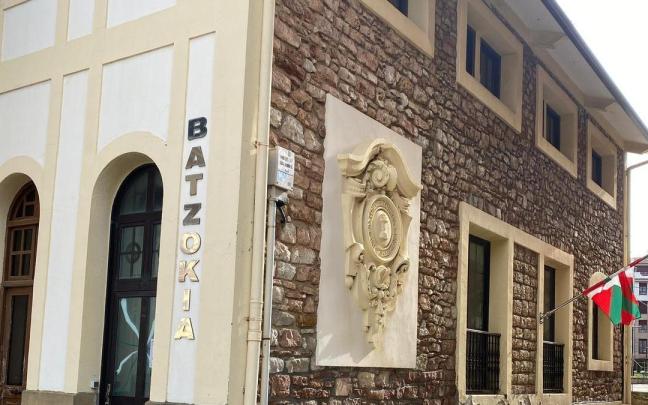 Exterior del Batzoki de Zumaia.