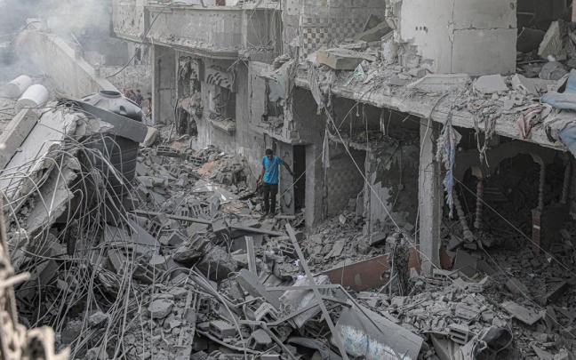 Edificios destruidos por los bombardeos israelíes en Gaza.