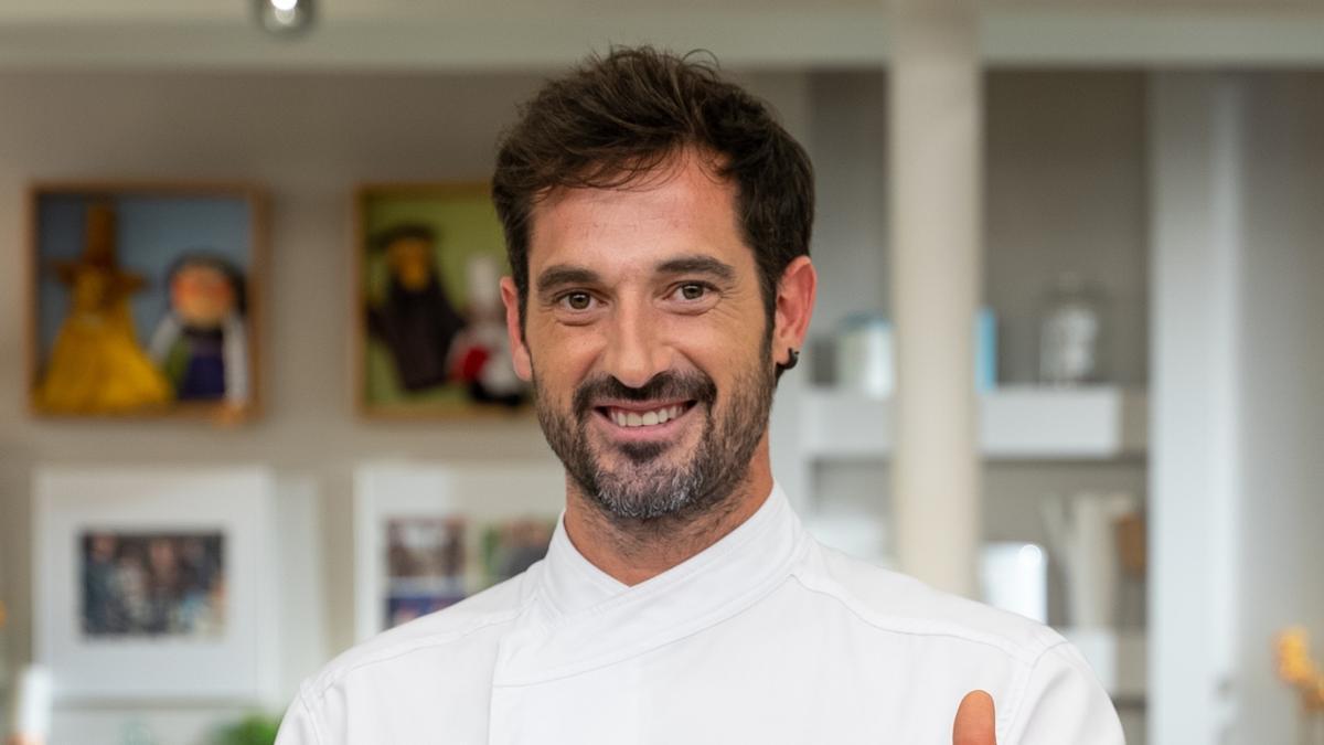 Así ha construido Joseba Arguiñano su carrera lejos de la sombra de su padre Karlos.