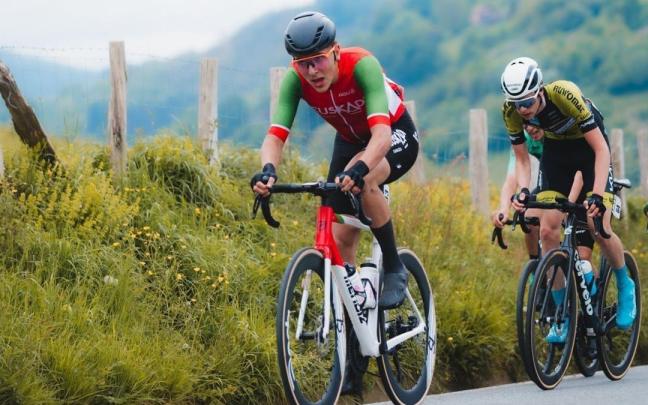 Gari Ugarte legazpiarra Euskaltel-Euskadin arituko da datozen bi denboraldietan.