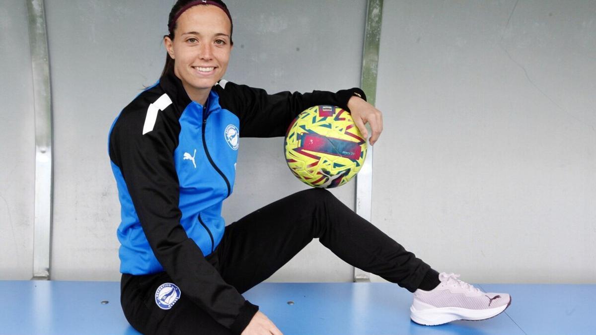 Alba Aznar posa en las instalaciones de Ibaia