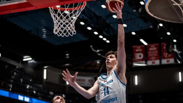 Husták, en un partido con la República Checa. / FIBA