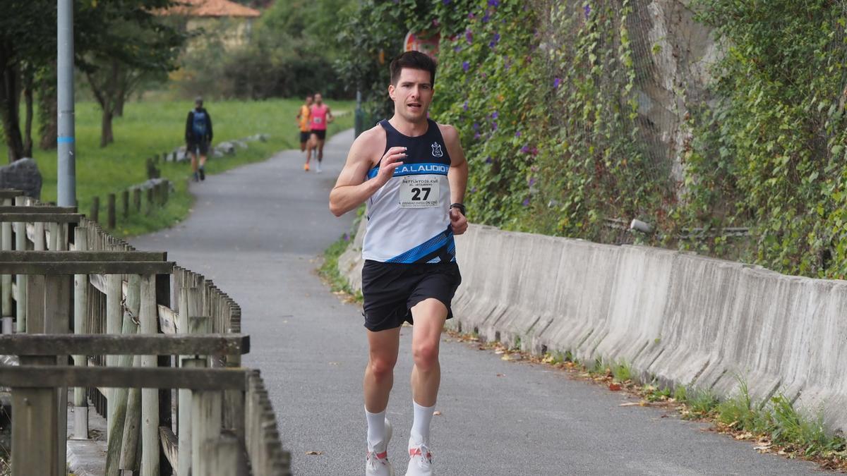 Koldo Ayesta, liderando la prueba a la altura de Casacampo.