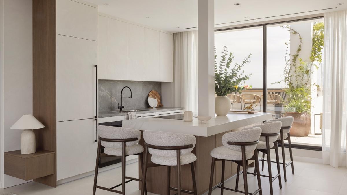 Un diseño para reunir a toda la familia o amigos en torno a la cocina.