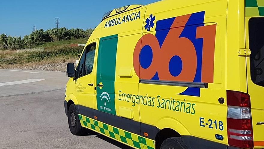 Una ambulancia de la Junta de Andalucía.