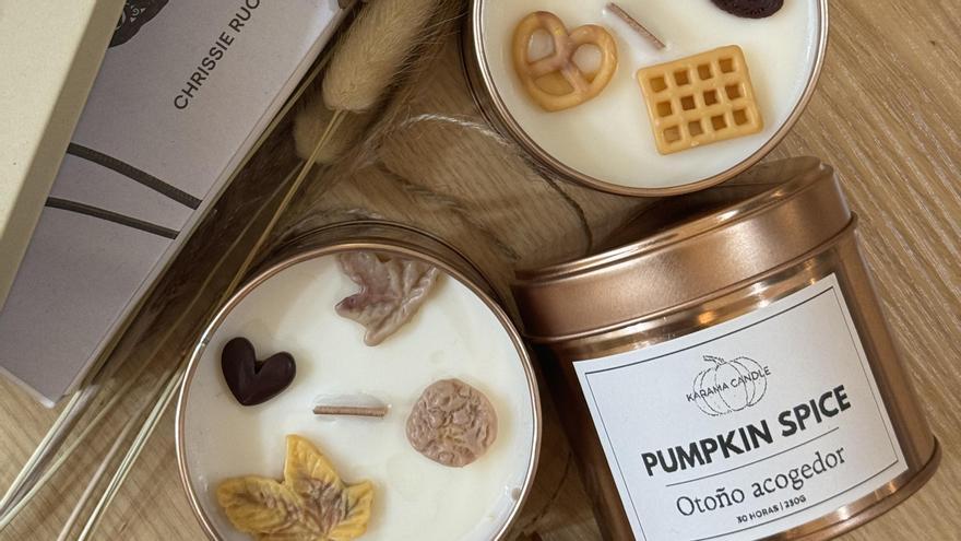 El modelo de vela 'Otoño acogedor' con olor a 'pumpkin spice'.