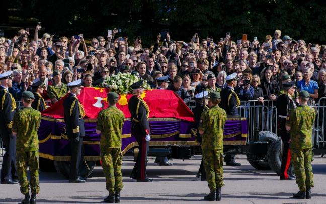 En imágenes: Noruega despide a Harald V en un funeral en la Catedral de Oslo