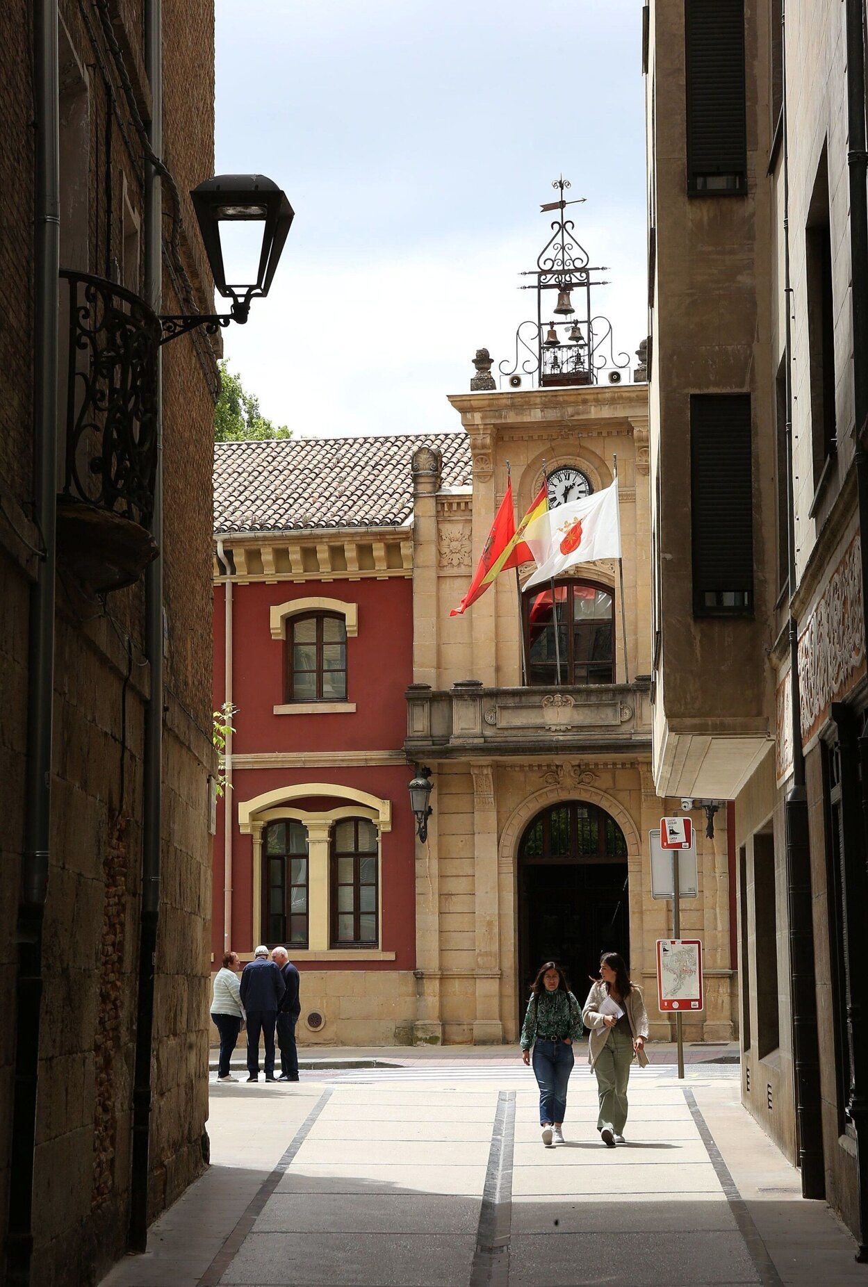 El Ayuntamiento de Estella-Lizarra.