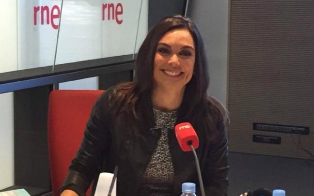 Mónica Carrillo, en una entrevista en la radio.