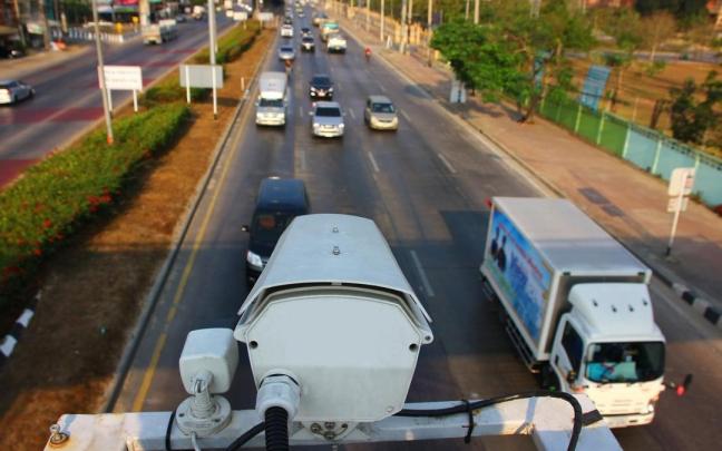 Radar en una autopista.