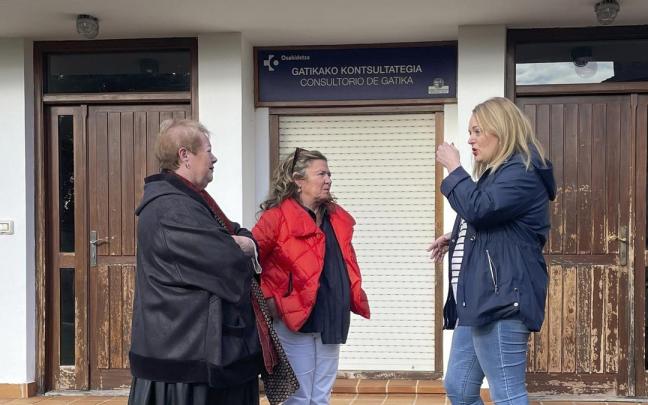 Arantza Eguía, Gotzone Sagardui y Onintze Amezaga.