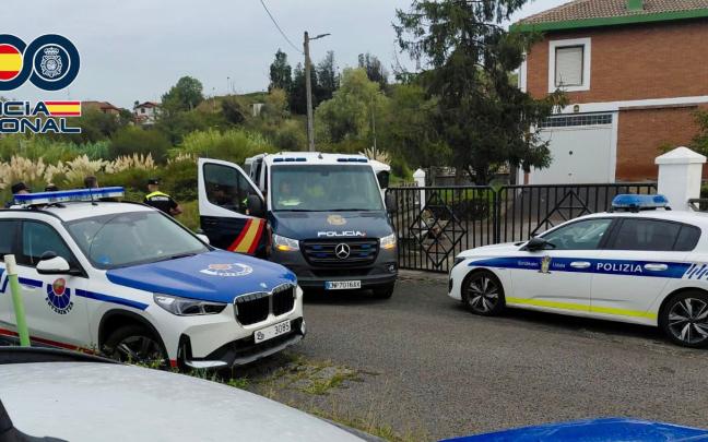 Imagen de la operación para desocupar una vivienda en Sondika.
