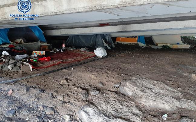 Imagen de uno de los 2 asentamientos irregulares desmantelados en Barakaldo