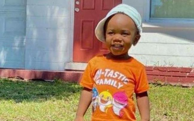 La policiía buscaba al niño desde que su madre fue asesinada el pasado miércoles.