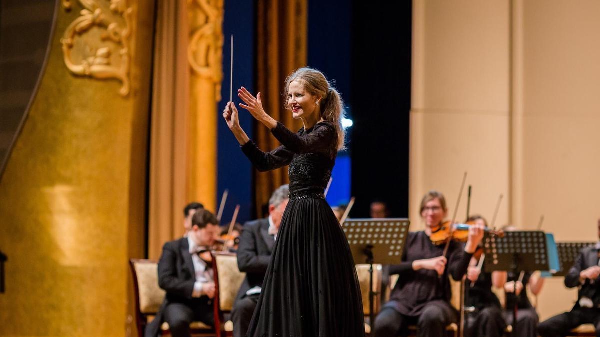 Imagen Inma, directora de orquesta.