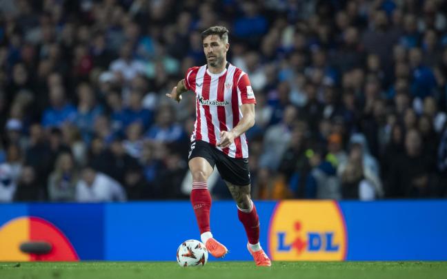 A Yeray, en imagen en Ibrox ante el Rangers, le aguarda su regreso a la competición a primeros de abril. / ATHLETIC CLUB