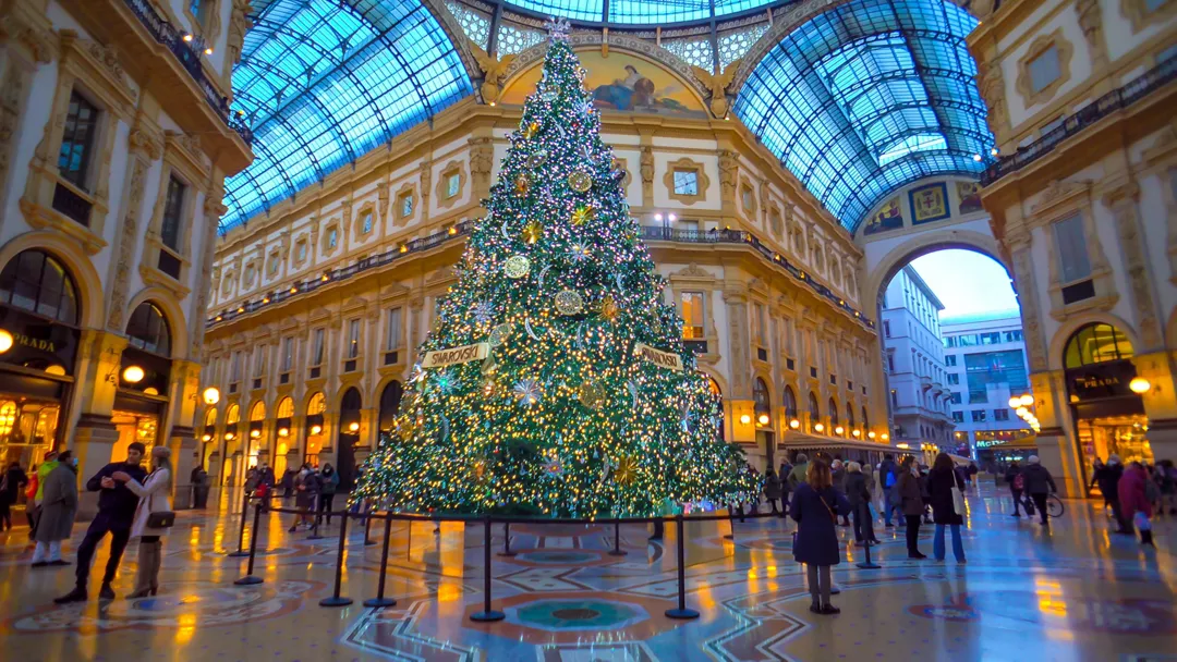 La famosa galería Vittorio Emanuele II de Milán en Navidad. Foto: italia.it La famosa galería Vittorio Emanuele II de Milán en Navidad. Foto: italia.it