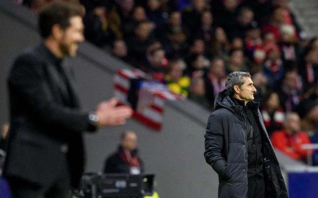 Simeone y Valverde vuelven a verse las caras en el Metropolitano. / ATHLETIC CLUB