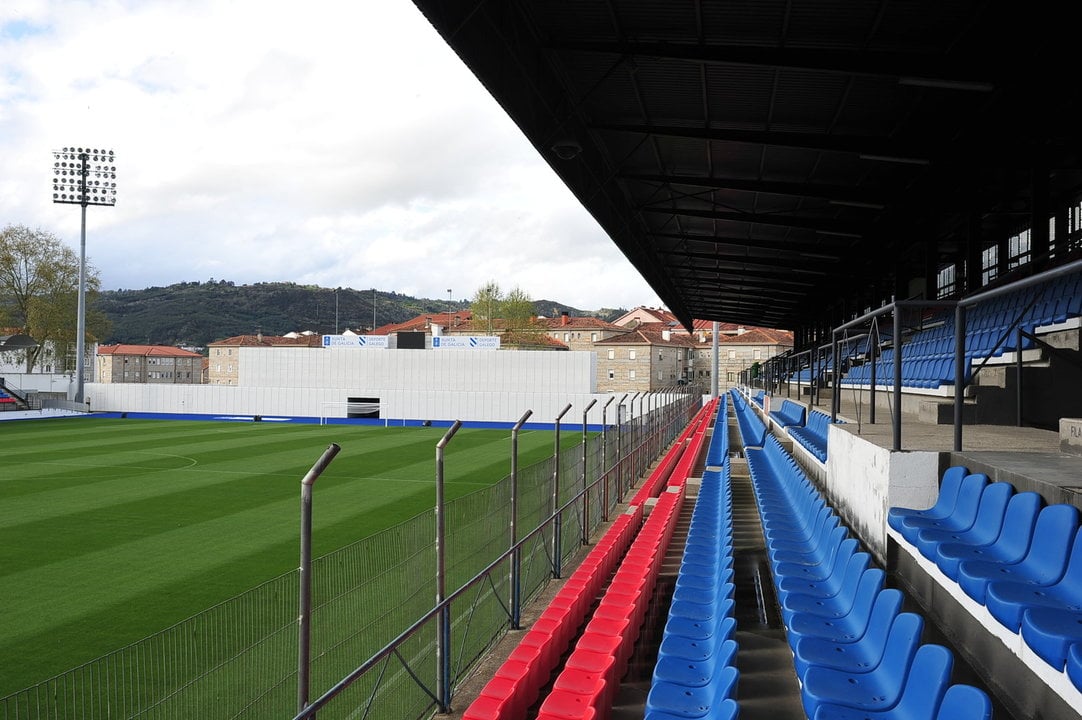 Estadio de O Couto / Ourense CF