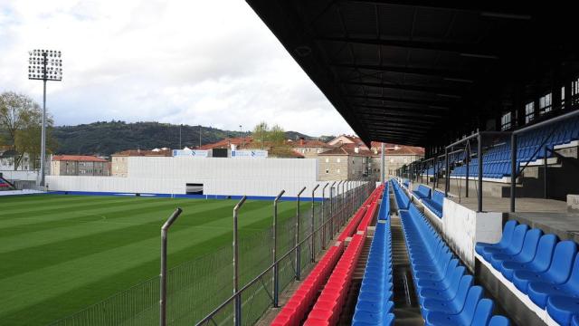 Estadio de O Couto / Ourense CF