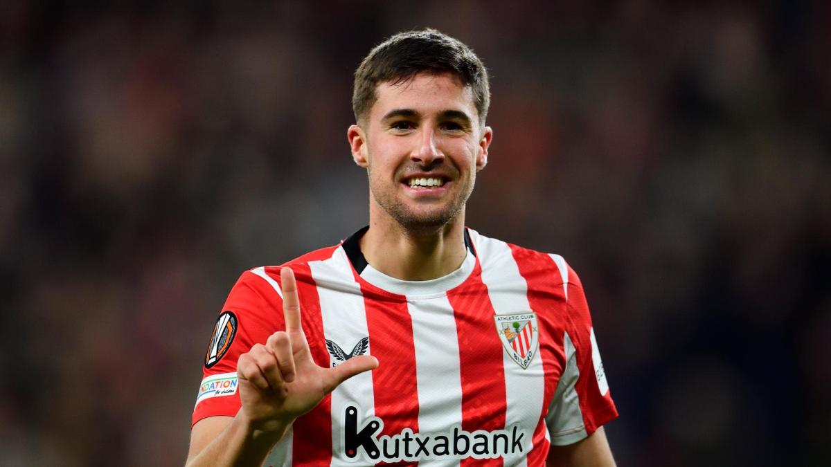 Javi Martón celebra su gol ante el Viktoria Plzen / Athletic Club