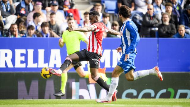 Iñaki Williams en una jugada de la última visita rojiblanca a Cornellá-El Prat (1-1). / ATHLETIC CLUB