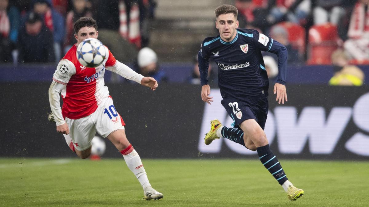 Robert Navarro en imagen durante el Slavia-Athletic de Champions. Foto: Athletic Club