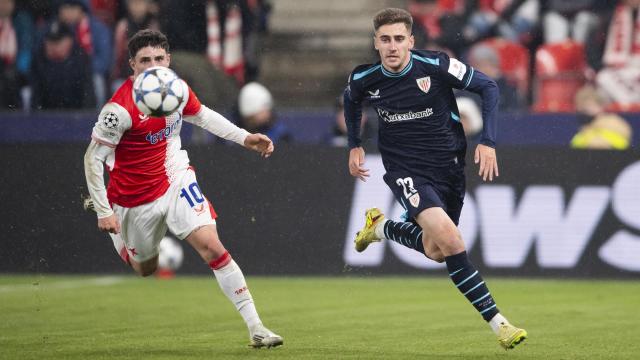 Robert Navarro en imagen durante el Slavia-Athletic de Champions. Foto: Athletic Club