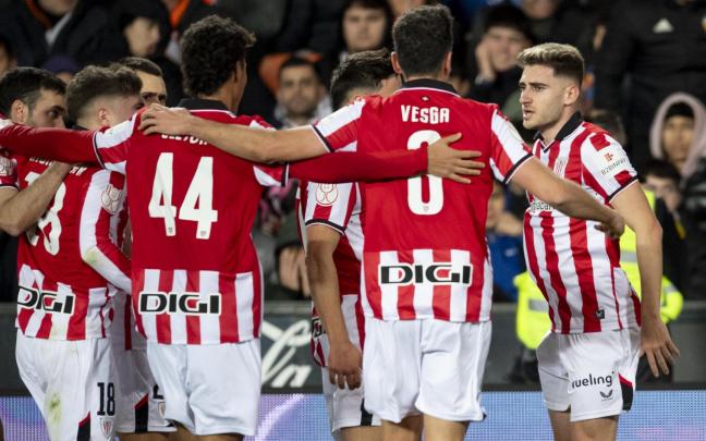 La unión volvió a hacer la fuerza y ya se está, otra vez, en semifinales. / ATHLETIC CLUB