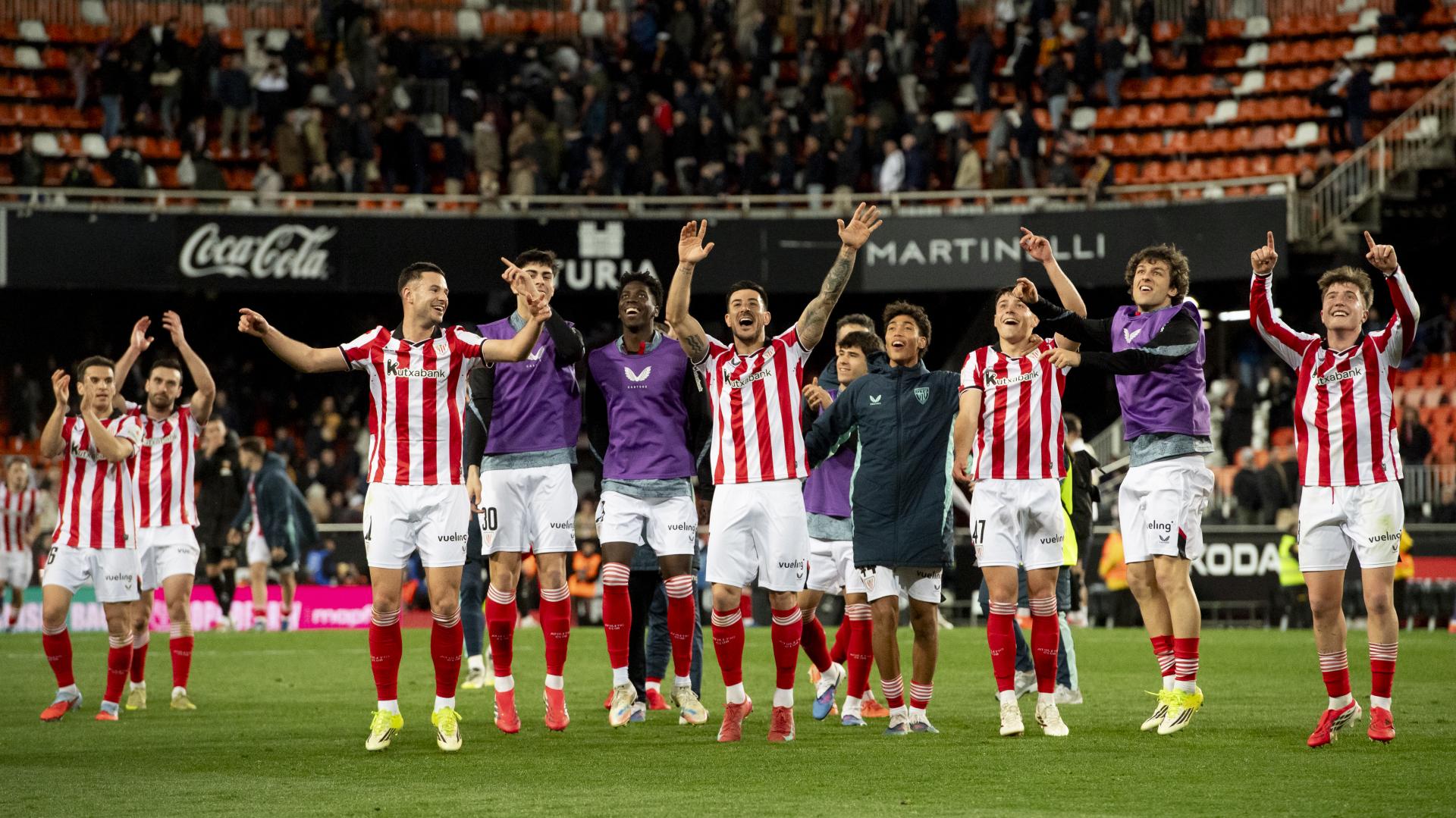 Los jugadores del Athletic celebran el pase a semifinales de Copa / Athletic Club