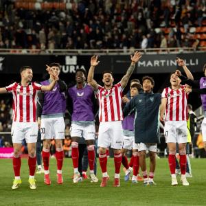 Los jugadores del Athletic celebran el pase a semifinales de Copa / Athletic Club