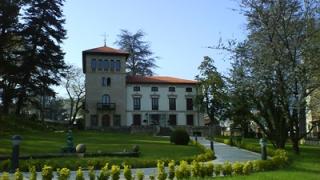 Imagen del Ayuntamiento de Bérriz, cuya población sigue conmocionada por la agesión machista. / BERRIZ.EUS