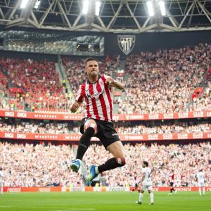 Gorka Guruzeta celebra su gol ante Osasuna / Athletic Club