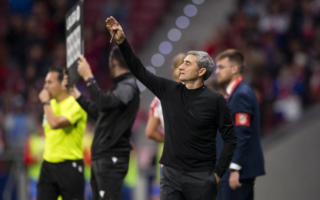Valverde tampoco pudo dar con la tecla en el Metropolitano. / ATHLETIC CLUB