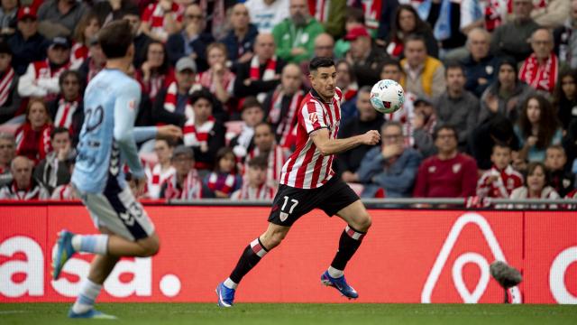 Yuri Berchiche durante el partido ante el Celta / Athletic Club
