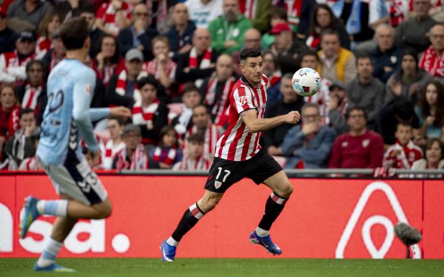 Yuri Berchiche durante el partido ante el Celta / Athletic Club