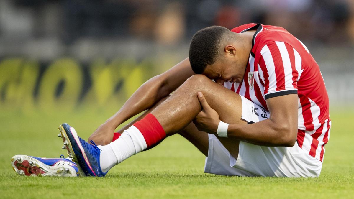 Maroan Sannadi se duele de la rodilla izquierda / Athletic Club