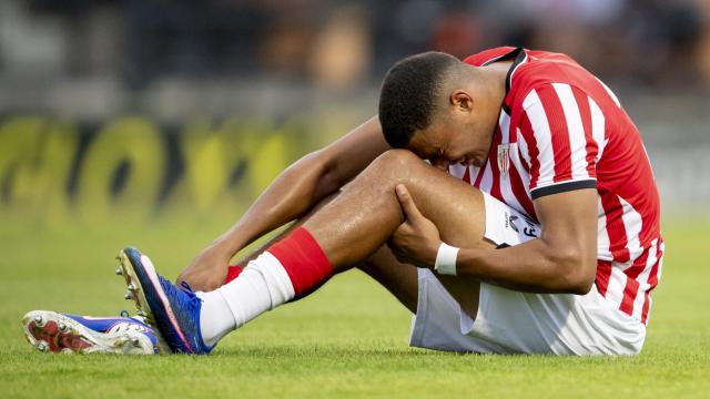 Maroan Sannadi se duele de la rodilla izquierda / Athletic Club