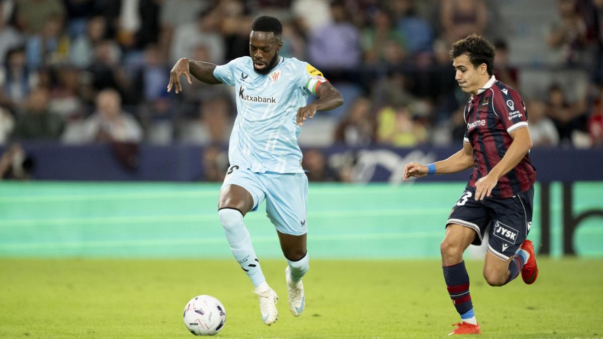Iñaki Williams durante el encuentro ante el Levante / Athletic Club