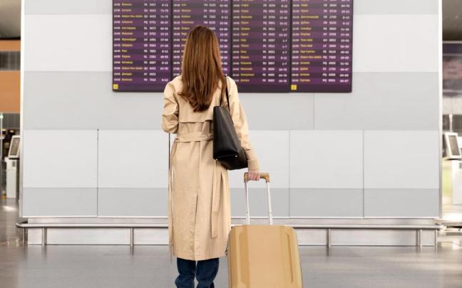 Una mujer en el aeropuerto