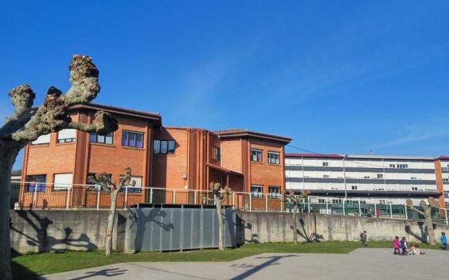Edificios de Mendiko Eskola en Amurrio